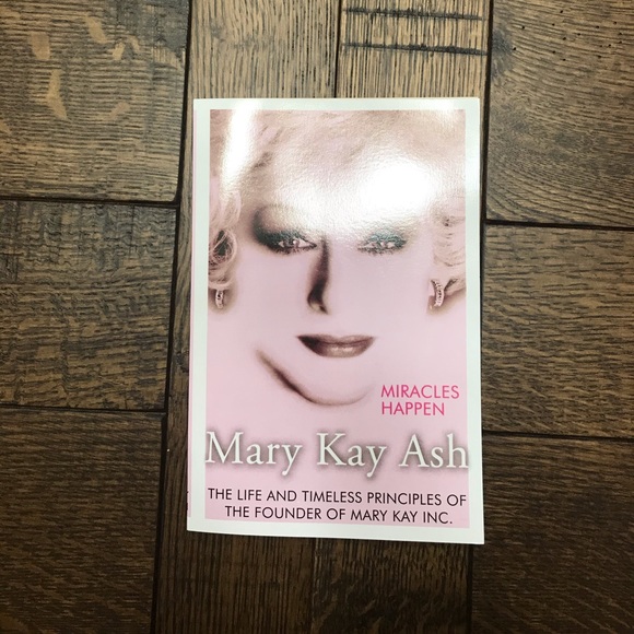 Mary Kay Other - Mary Kay book